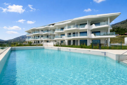 022a89af18ba4db63effeebb8e53ed65 - 1