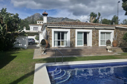 0253cc3e5c38e47f4ba355d546d37e91 - 19