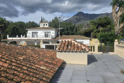 0253cc3e5c38e47f4ba355d546d37e91 - 21