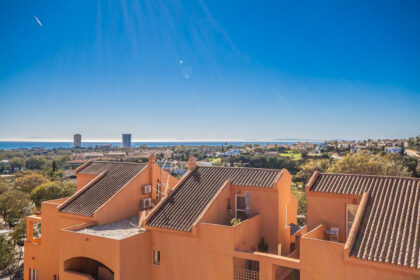 030ab3017296d4fb7bc529db58b22711 - 13