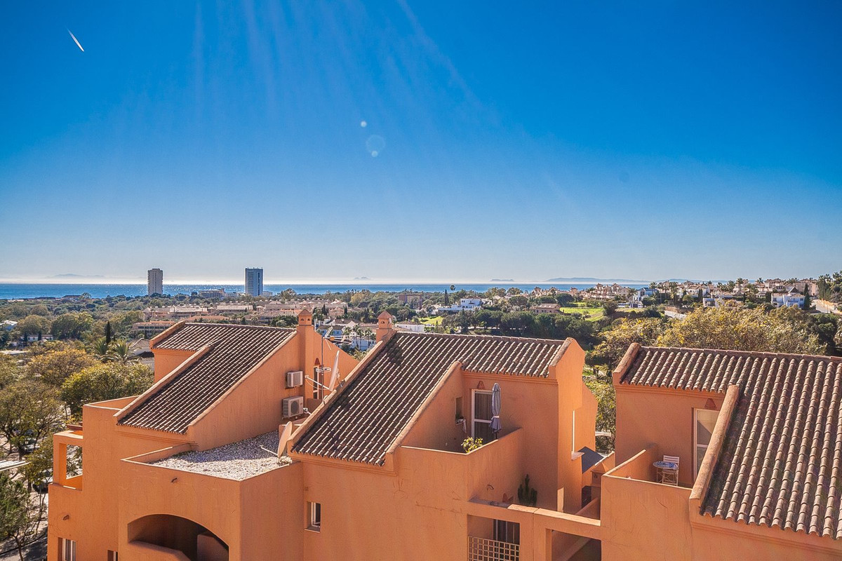 030ab3017296d4fb7bc529db58b22711 - 13