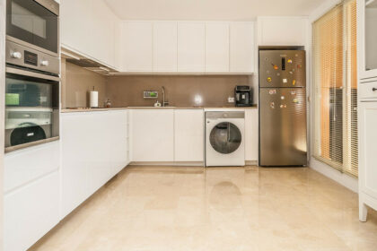 030ab3017296d4fb7bc529db58b22711 - 3