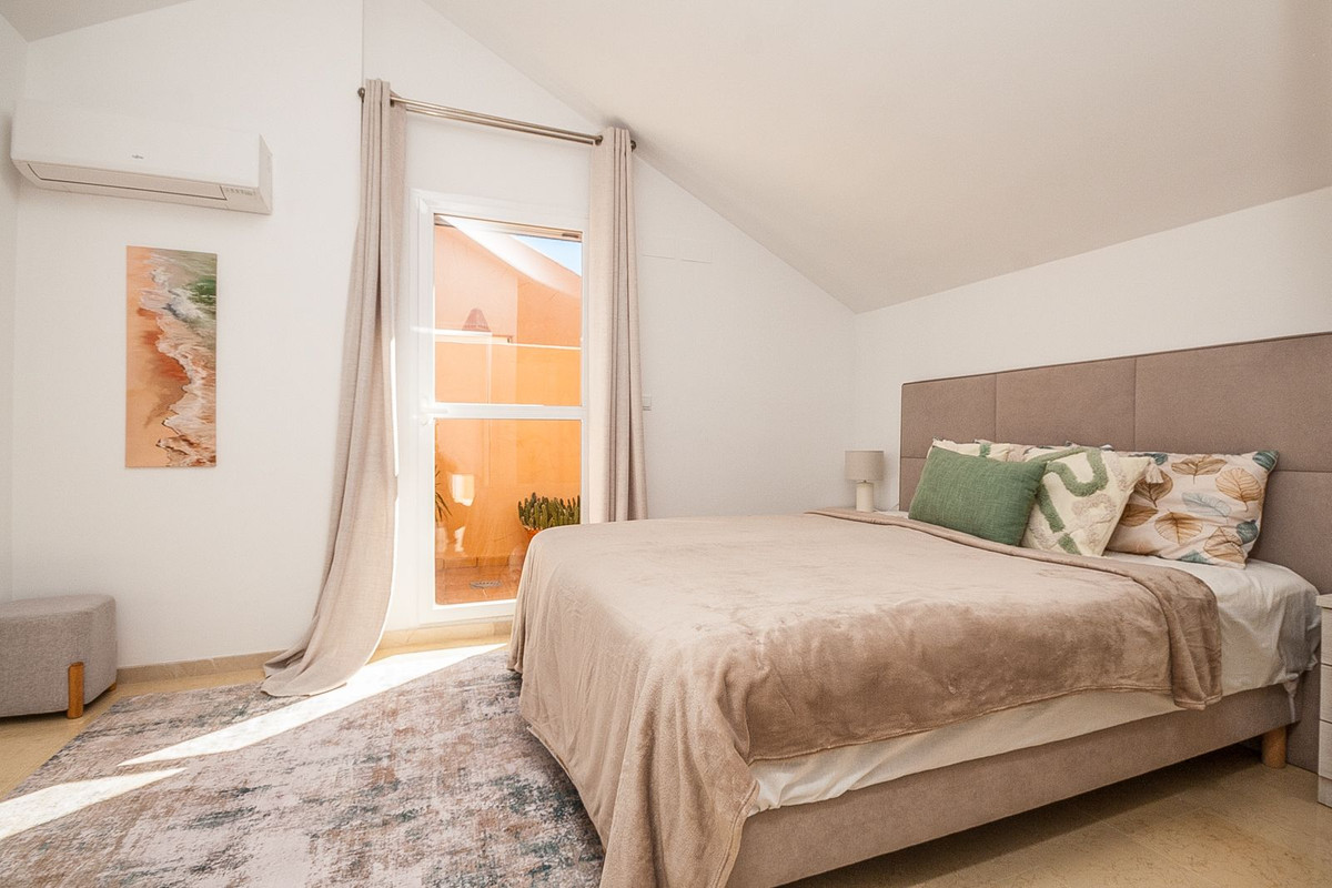 030ab3017296d4fb7bc529db58b22711 - 4