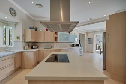 03c315c47e73c1707b6fbe5faf8e6015 - 16