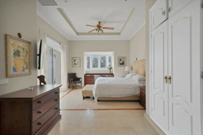 03c315c47e73c1707b6fbe5faf8e6015 - 26