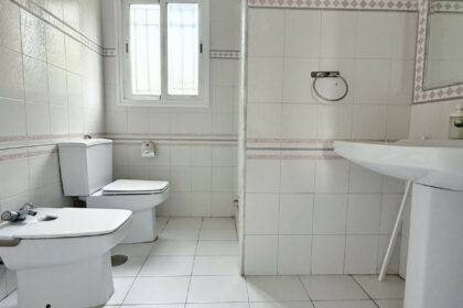 03cc181aa6caa3fb417222cdd449bc99 - 21