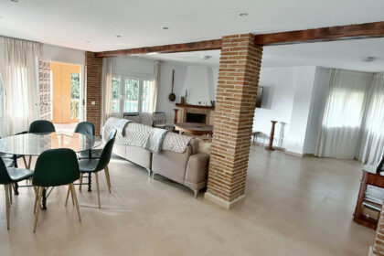 03cc181aa6caa3fb417222cdd449bc99 - 5