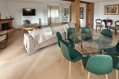 03cc181aa6caa3fb417222cdd449bc99 - 9