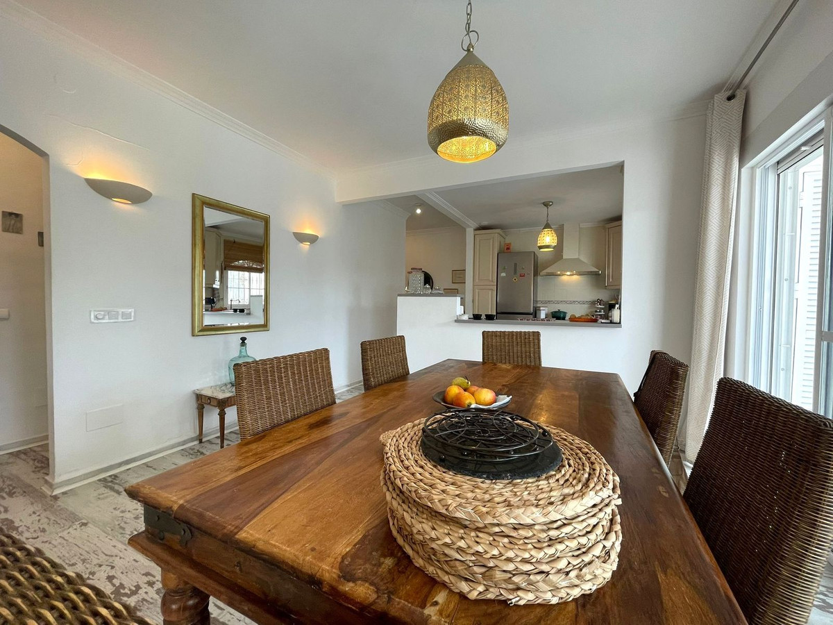 0412d4bb23075f6fa216459272827bbd - 23