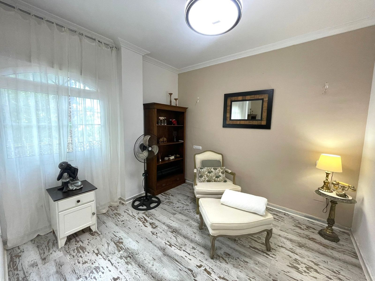 0412d4bb23075f6fa216459272827bbd - 31