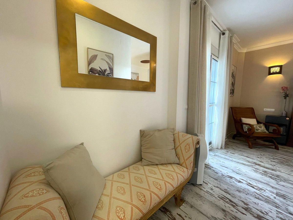 0412d4bb23075f6fa216459272827bbd - 35