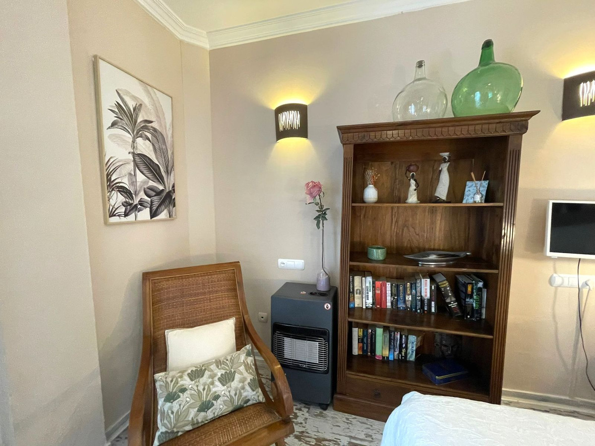 0412d4bb23075f6fa216459272827bbd - 39