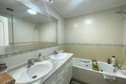 0412d4bb23075f6fa216459272827bbd - 40