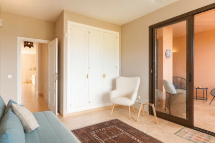 043c7660d0460578a518070483a773ee - 25