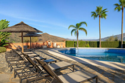 043c7660d0460578a518070483a773ee - 31