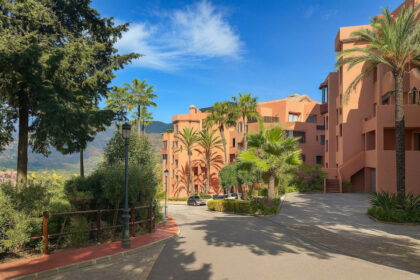 043c7660d0460578a518070483a773ee - 34