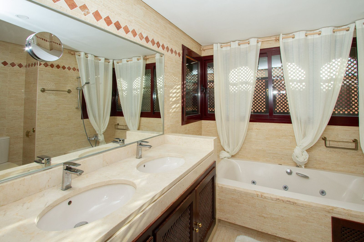 048af65217b845dd48572c0f860d6ce7 - 14