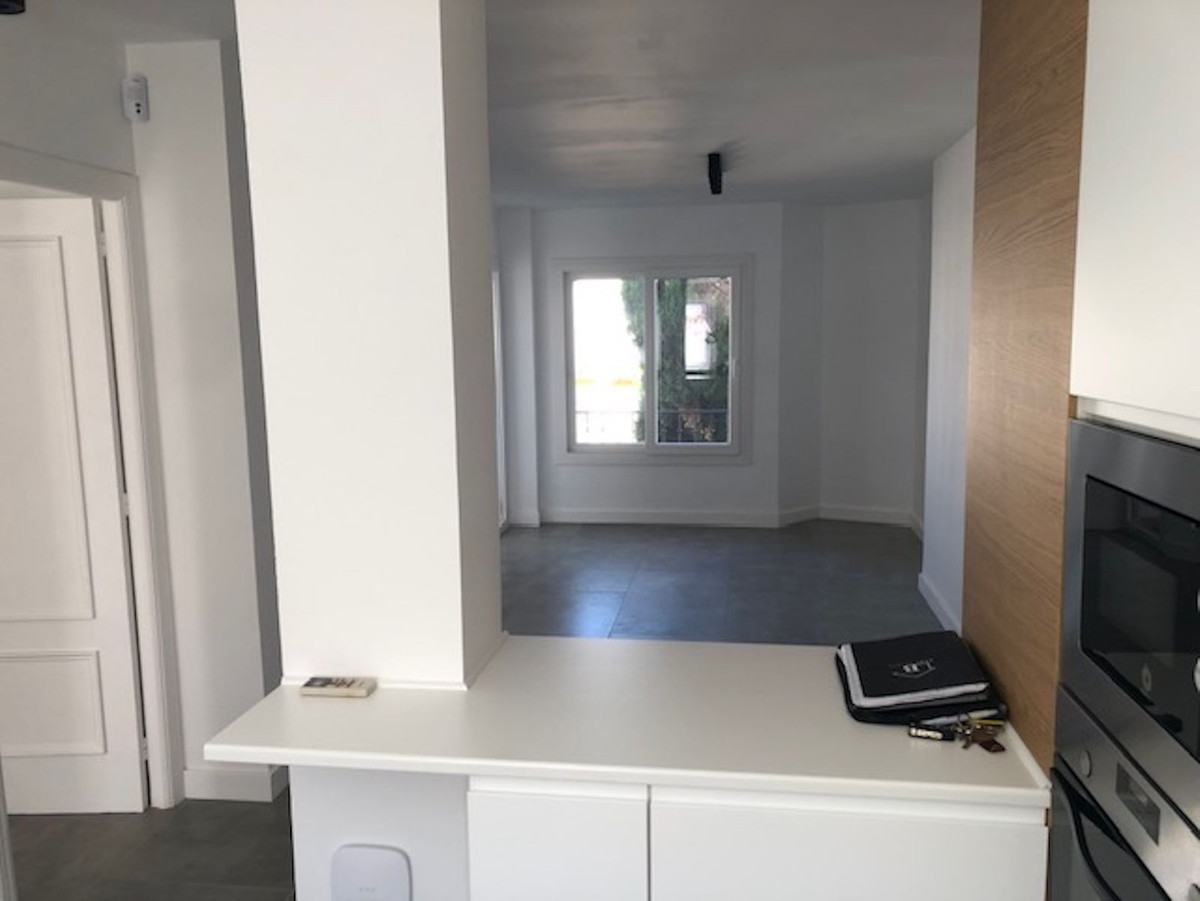 05bc8f44545a58338e3f699290c0eca6 - 12