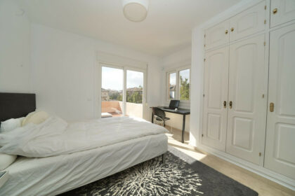 068d2b9c57e2a3fc578ad2461d9fb9a6 - 19