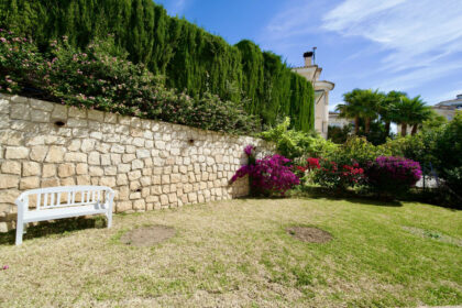 068d2b9c57e2a3fc578ad2461d9fb9a6 - 26