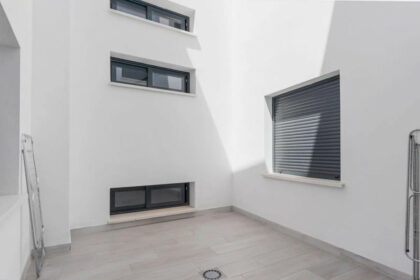 077b44d04a5c3e5d2d0ef129e9597f7a - 17