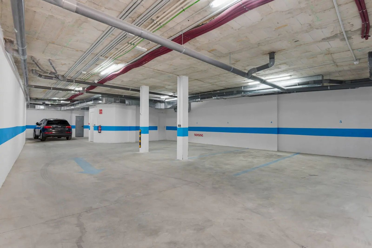 077b44d04a5c3e5d2d0ef129e9597f7a - 18