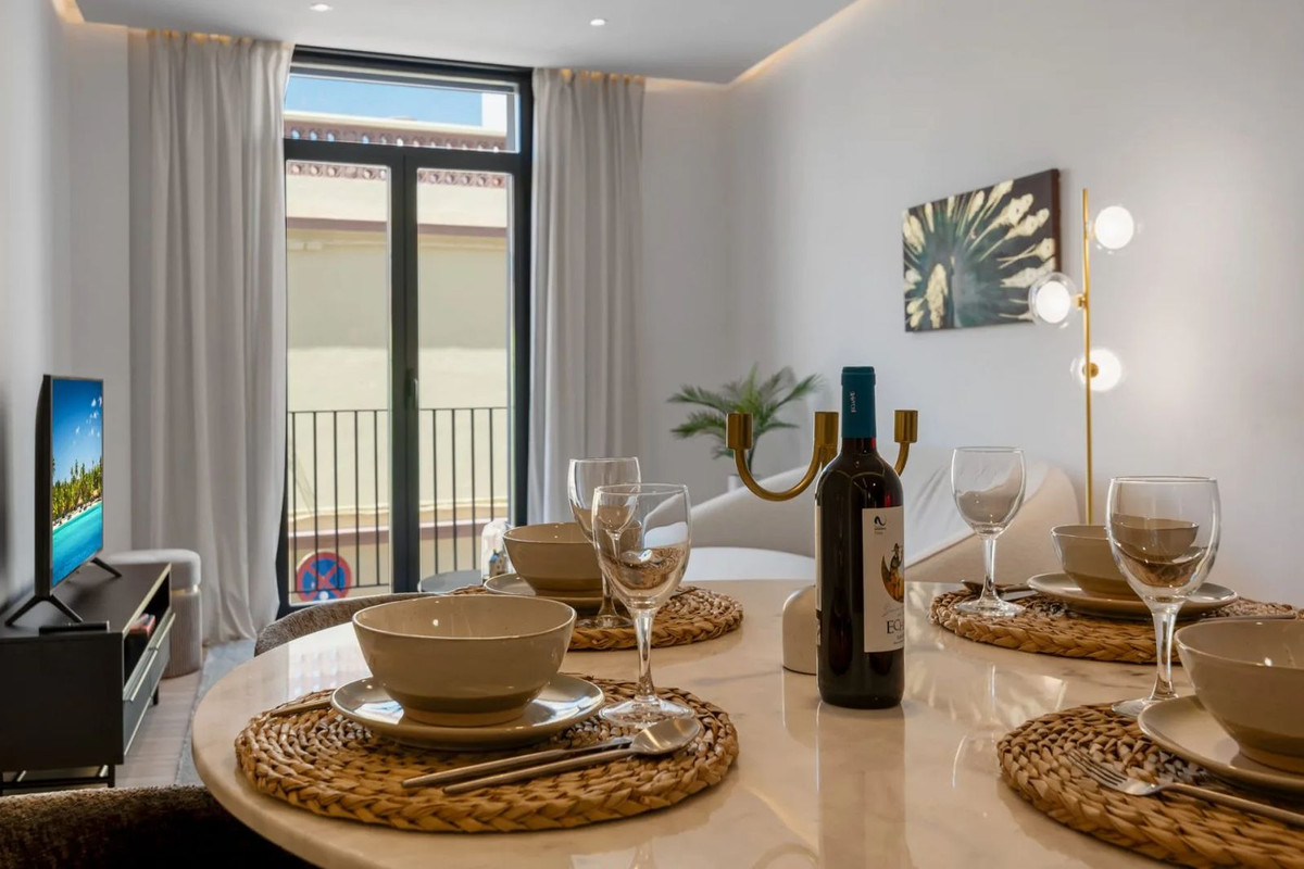 077b44d04a5c3e5d2d0ef129e9597f7a - 3