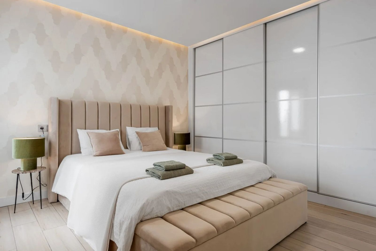 077b44d04a5c3e5d2d0ef129e9597f7a - 5