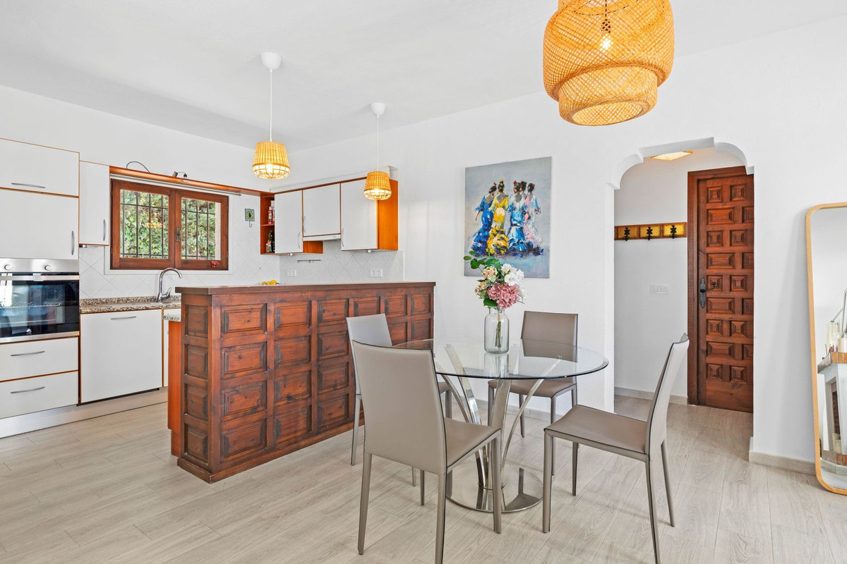 07cc73c077017100cf6dd1a40e663235 - 10