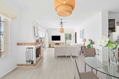 07cc73c077017100cf6dd1a40e663235 - 14