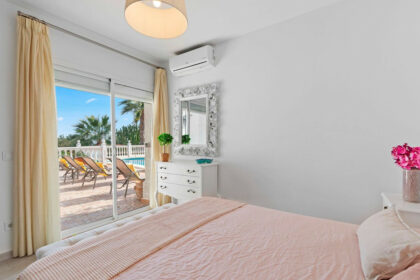 07cc73c077017100cf6dd1a40e663235 - 18