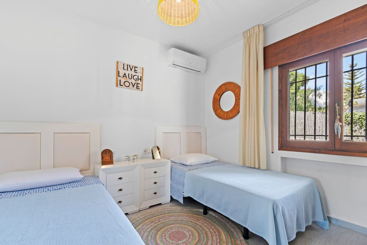 07cc73c077017100cf6dd1a40e663235 - 20