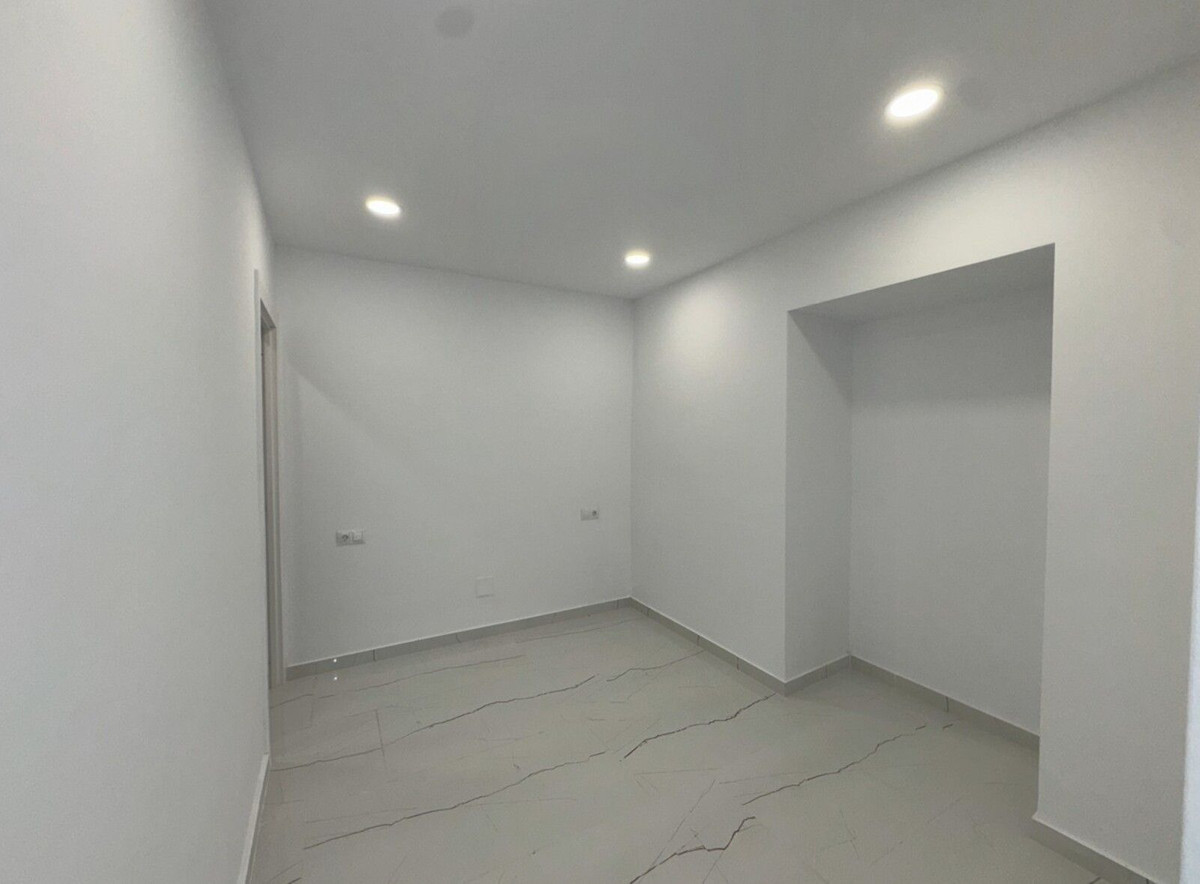 085e4faf90f90a3dc3f9f6efb072eb6e - 10