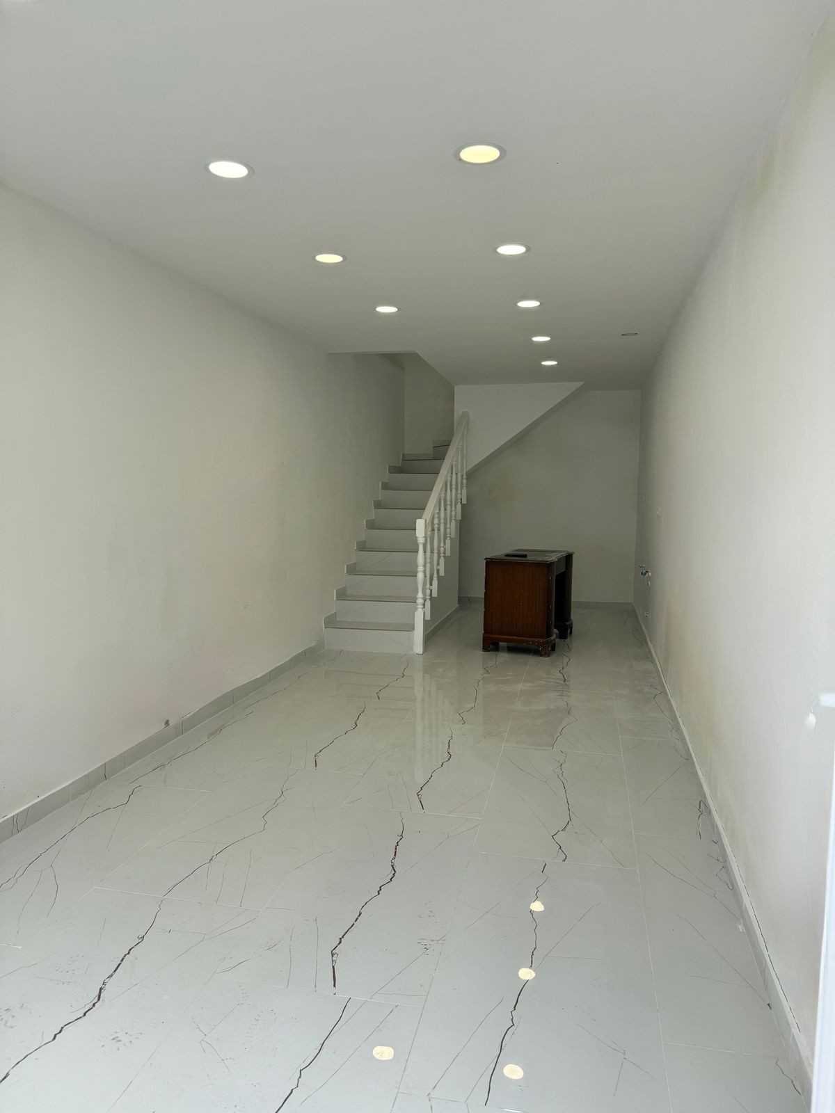 085e4faf90f90a3dc3f9f6efb072eb6e - 12