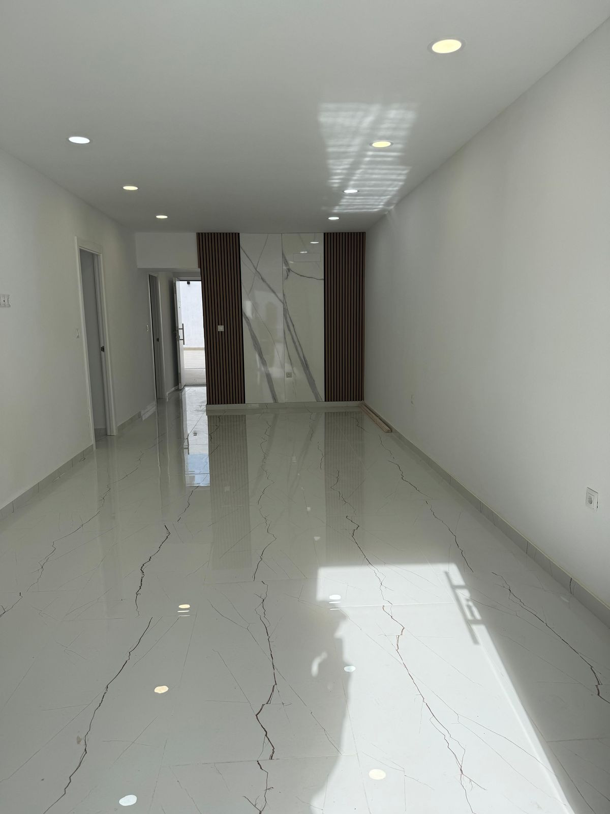 085e4faf90f90a3dc3f9f6efb072eb6e - 3