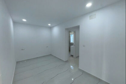 085e4faf90f90a3dc3f9f6efb072eb6e - 9