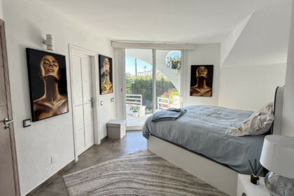 08cd335719a39aa985786bd351a6665f - 22