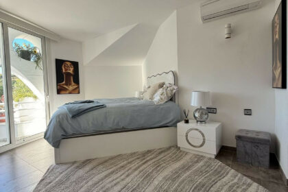 08cd335719a39aa985786bd351a6665f - 9