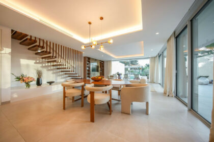 093101a556c5cfb7c2fe48a8ad3263b1 - 12