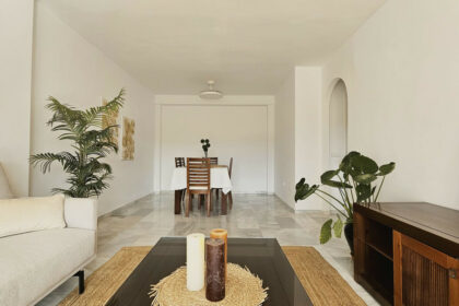 0a42b2f1a24bbe8cf63709fc31bff598 - 19