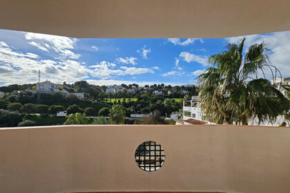 0a42b2f1a24bbe8cf63709fc31bff598 - 2