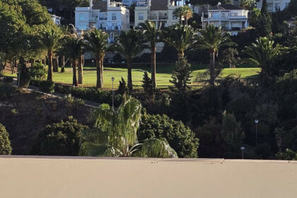 0a42b2f1a24bbe8cf63709fc31bff598 - 40