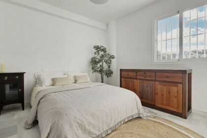 0a42b2f1a24bbe8cf63709fc31bff598 - 9