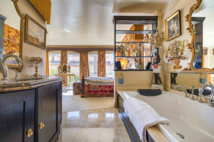 0a5c6041b711c3d69d445ed554eb080e - 13