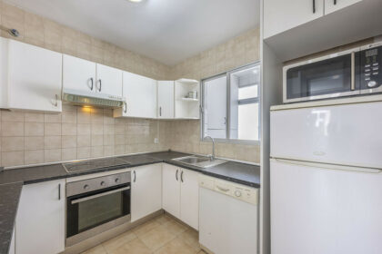 0abca8ed530aca9e9bd78cb3c52c8036 - 10