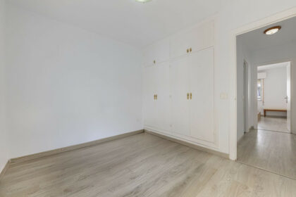 0abca8ed530aca9e9bd78cb3c52c8036 - 13