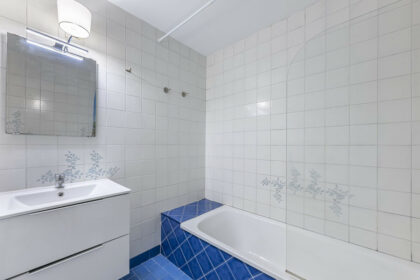 0abca8ed530aca9e9bd78cb3c52c8036 - 19