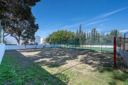 0abca8ed530aca9e9bd78cb3c52c8036 - 27