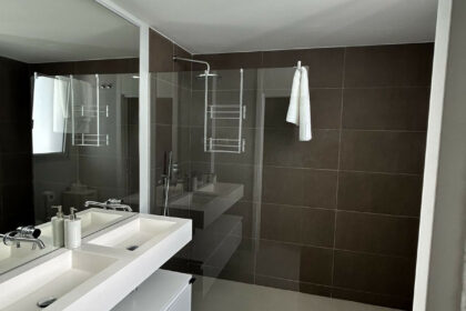 0bafeb866716ec167a997a83efb95169 - 12