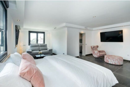 0c21fdb794447bb4e37be01a532d20b9 - 10